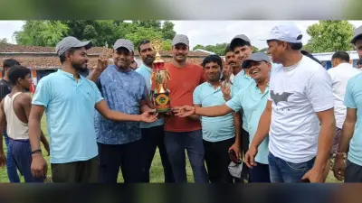 प्रशासन ने जनप्रतिनिधि को हराकर कप पर जमाया कब्जा