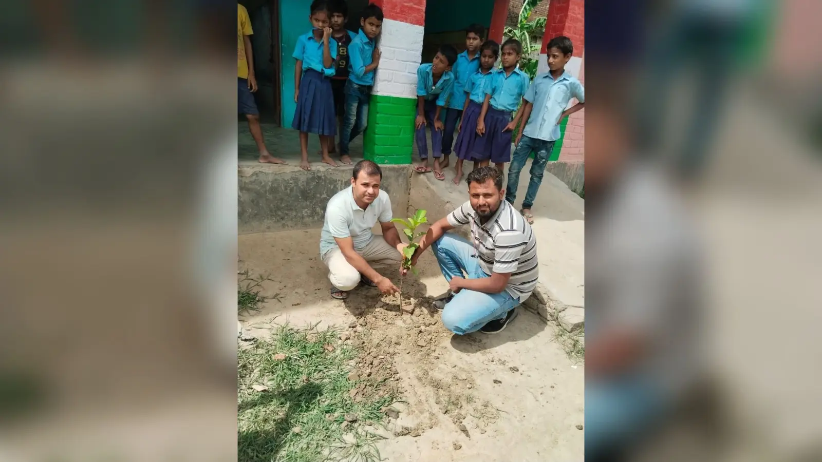 चीनी मिल कर्मियों ने किया पौधारोपण