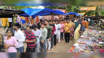 बाबा का अभिषेक कर निहाल हुए लोग, हर हर महादेव के जयघोष से दिनभर गूंजता रहा इलाकाबाबा का अभिषेक कर निहाल हुए लोग, हर हर महादेव के जयघोष से दिनभर गूंजता रहा इलाका