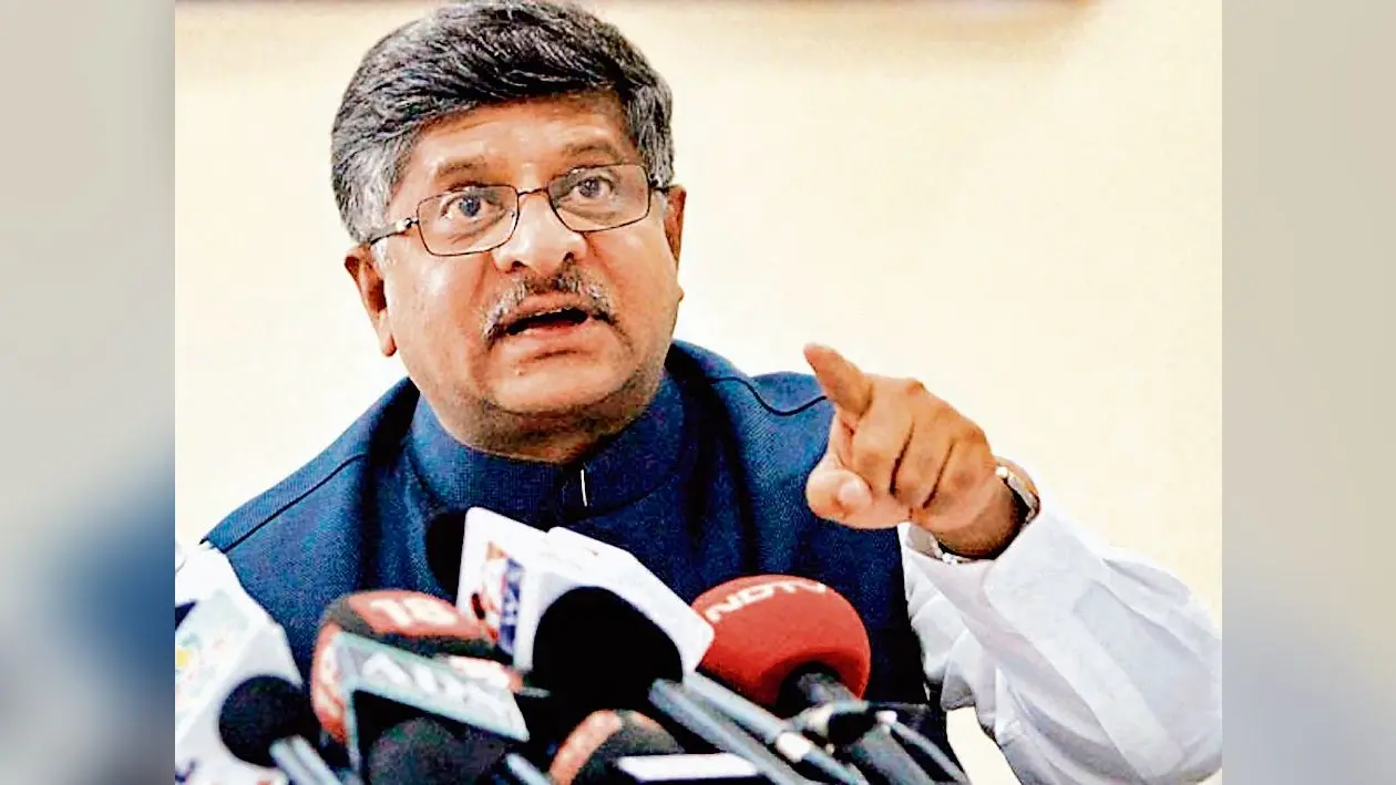 घुसपैठियों की मदद करना चाहती हैं ममता बनर्जी : रविशंकर प्रसाद