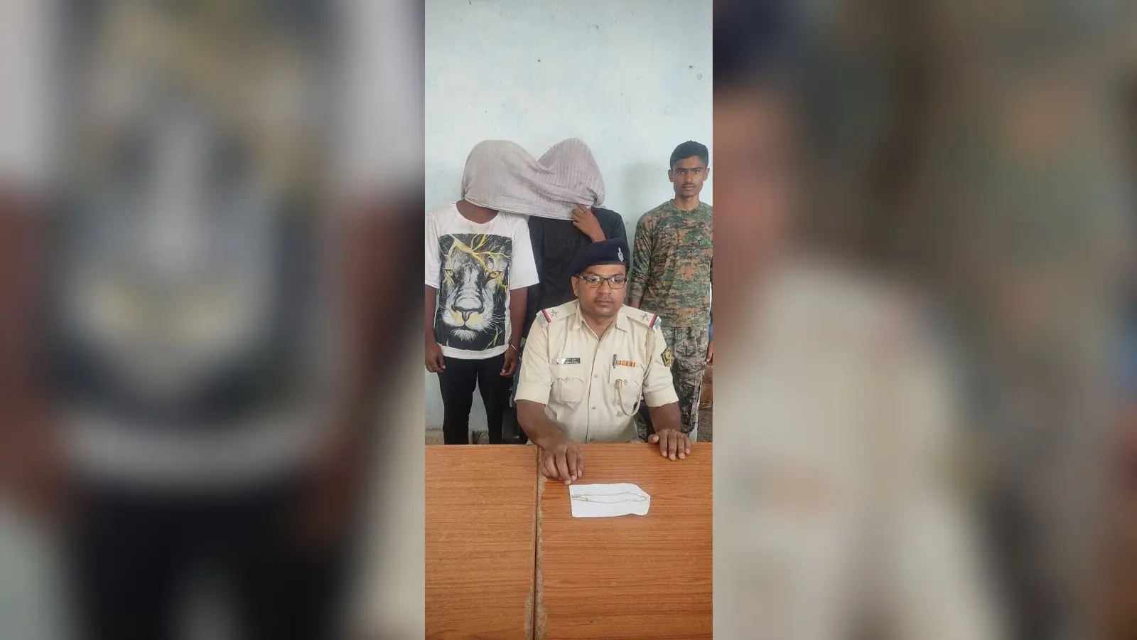 गुरुआ में शिक्षिका से लूटपाट करनेवाले दो युवक धराये