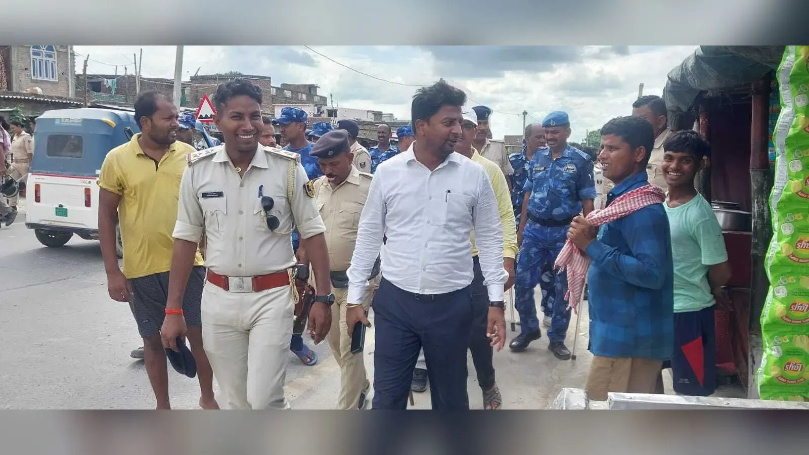 दो दिनों में अतिक्रमण हटाने का निर्देश
