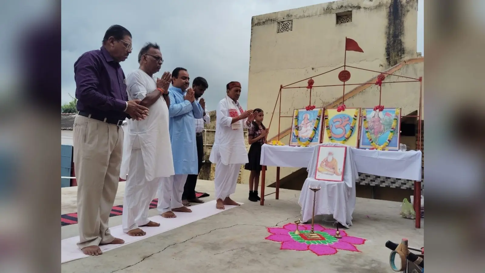 विद्यार्थियों के लिए गुरु होते हैं ज्ञान के प्रकाशक : अरुण झा