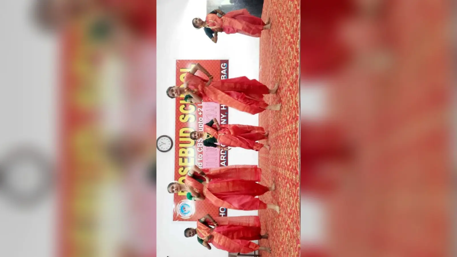रोजबड स्कूल में सांस्कृतिक कार्यक्रम में बच्चे पुरस्कृत
