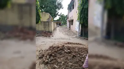 एक ही जगह पर संचालित हो रही है दो अलग-अलग योजनाएं