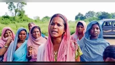 ओसीपी में ब्लास्टिंग से मकानों के क्षतिग्रस्त होने का आरोप, ट्रांसपोर्टिंग बंद कर प्रदर्शन किया