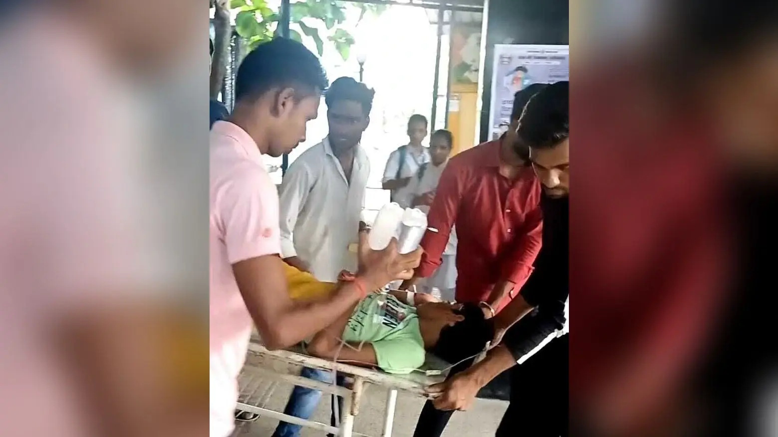 बालू लदे ट्रक ने छात्र को मारी टक्कर, रेफर