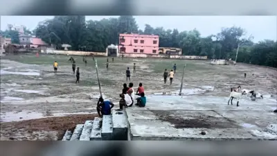 अमरपुर खेल मैदान में जलजमाव, अभ्यास नहीं कर पा रहे खिलाड़ी