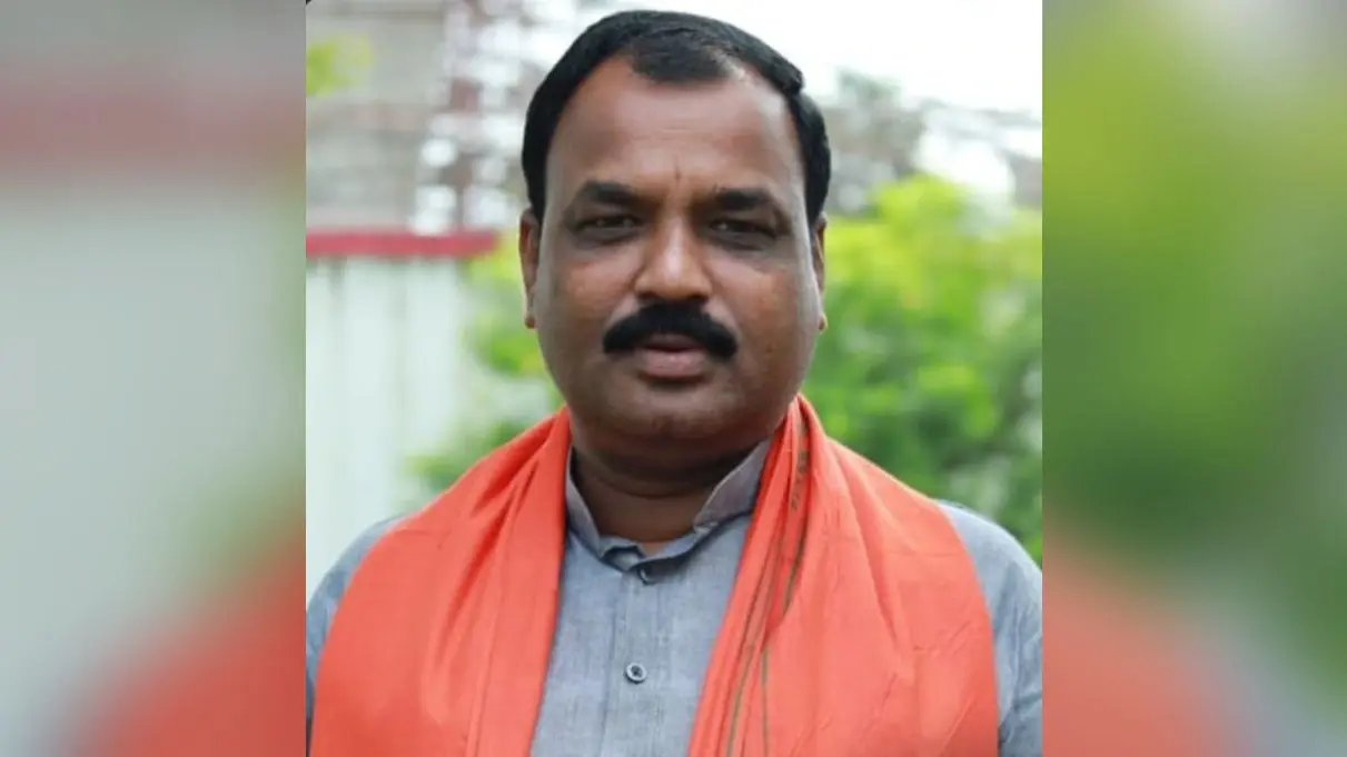 स्कूल का जर्जर भवन होगा ध्वस्त : विधायक