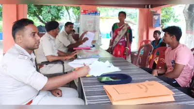 थाना प्रभारी ने लगाया जनता दरबार, सुनी लोगों की समस्याएं
