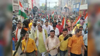 कारगिल विजय दिवस पर निकाला गया मशाल जुलूस