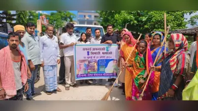 स्वच्छता पखवाड़े का नोडल पदाधिकारी शिखा कुमारी ने नपं पौआखाली में किया शुभारंभ