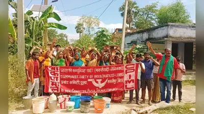नल-जल चालू कराने को ग्रामीणों ने किया प्रदर्शन