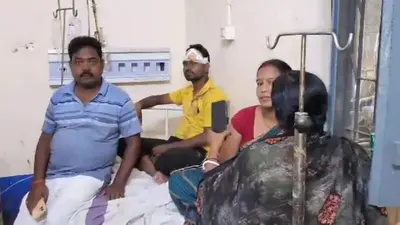मुखिया पति व पुत्र पर जानलेवा हमला