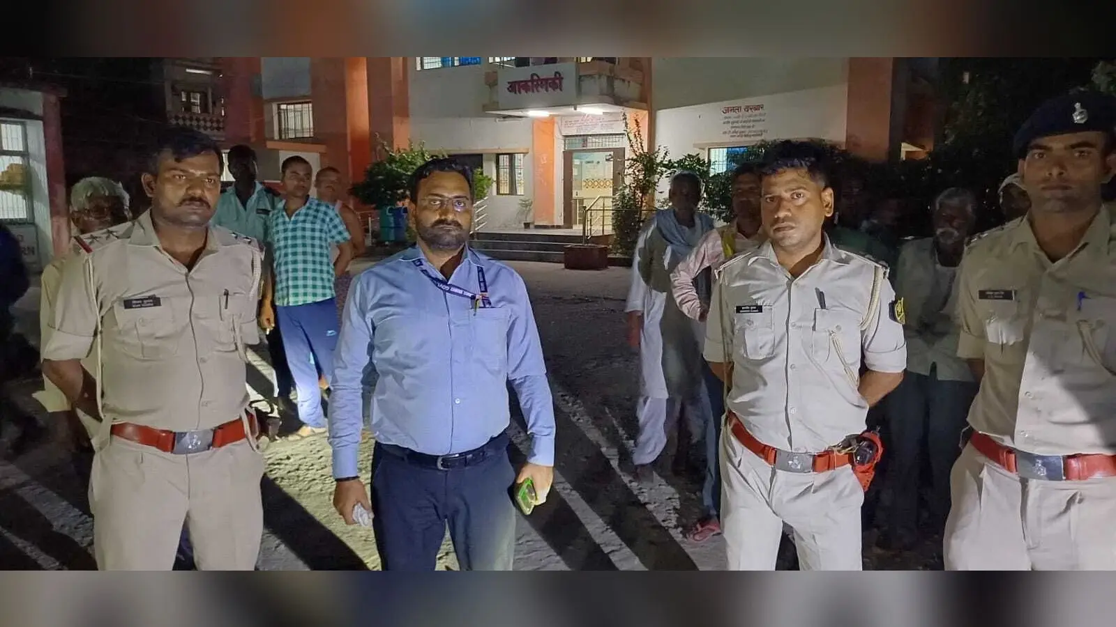 त्रिलोकपुर गांव में शौच करने गये वृद्ध की संदिग्ध हालात में मौत