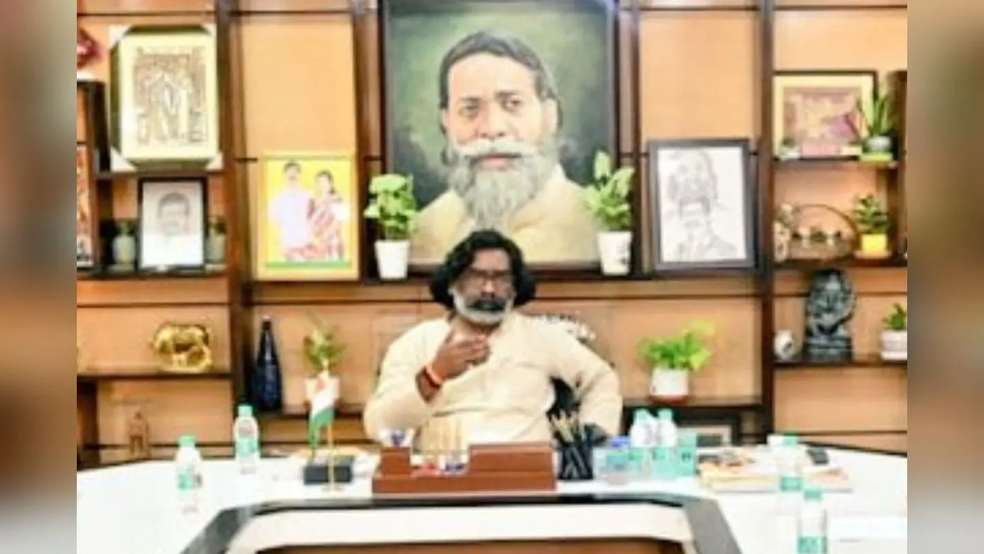 Hemant Soren Gift: सीएम हेमंत सोरेन पाकुड़ से झारखंड मुख्यमंत्री मंईयां सम्मान योजना का करेंगे शुभारंभ, विकास योजनाओं की देंगे सौगात