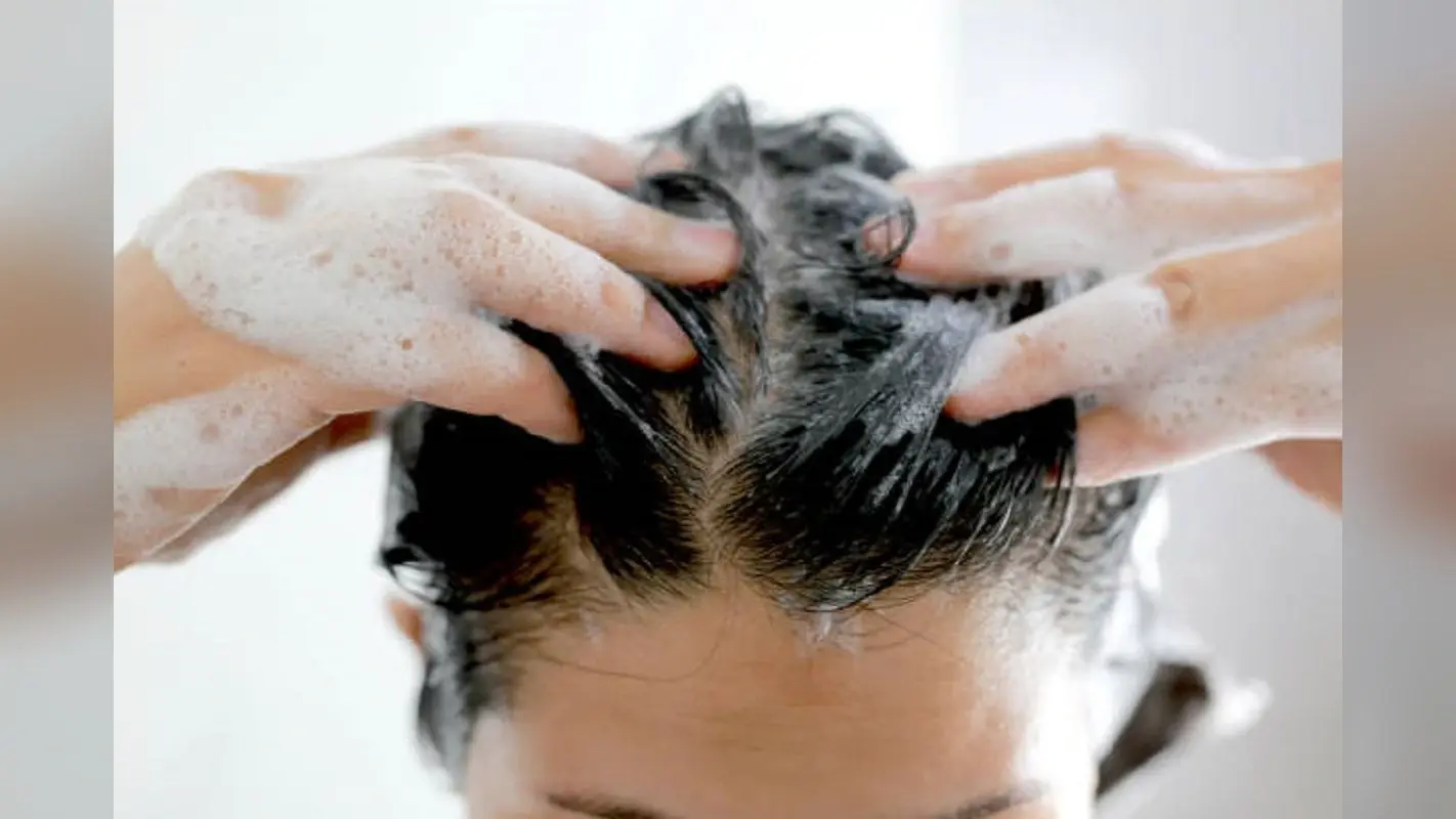 Hair Care: जानिए एक हफ्ते में कितनी बार करना चाहिए शैम्पू ?