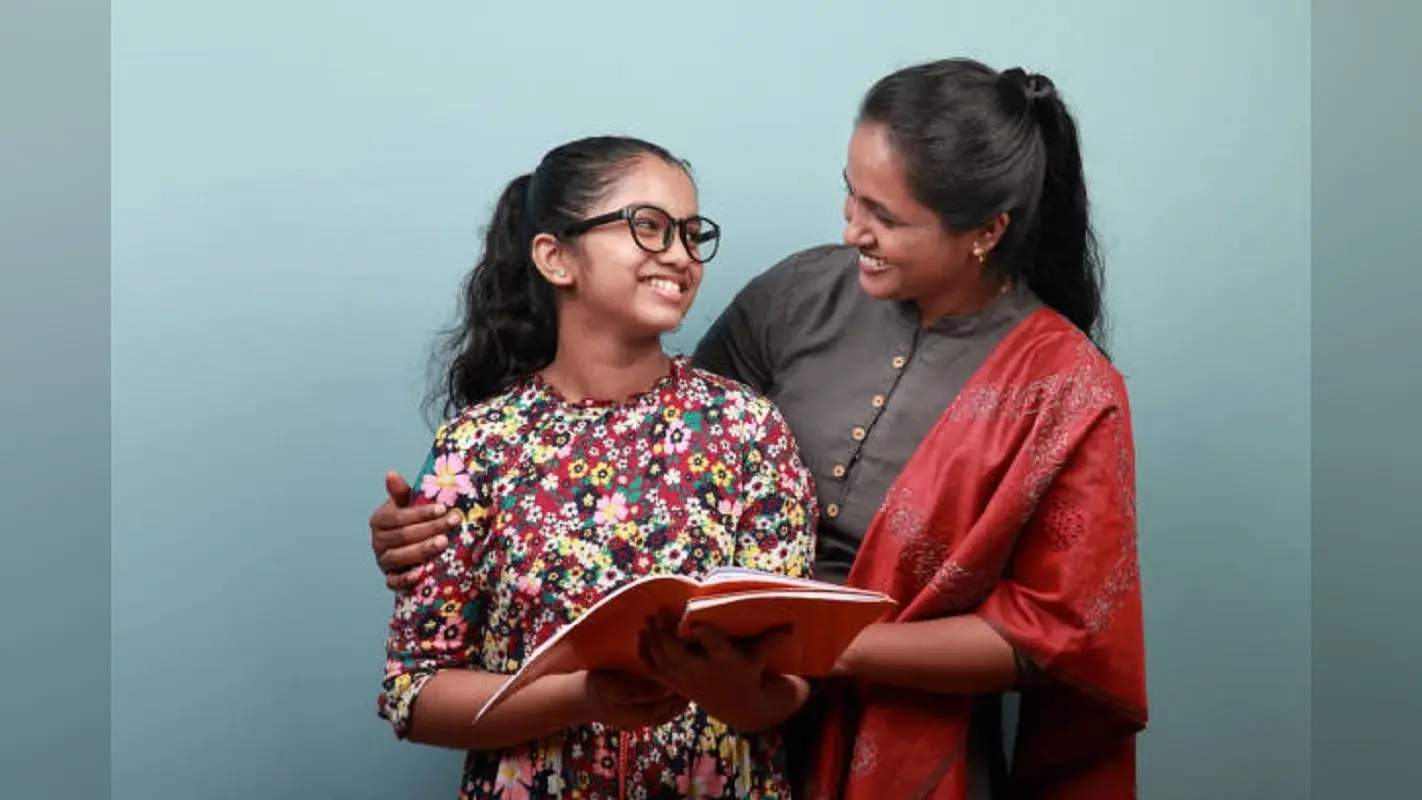 Parenting Tips: अपने बच्चों में आत्मविश्वास बढ़ाने के लिए फॉलो करें ये टिप्स