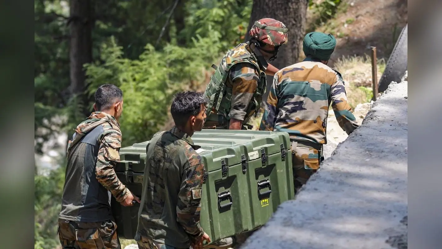 Jammu Kashmir Encounter: कुपवाड़ा में आतंकियों के साथ मुठभेड़ में एक जवान शहीद, मेजर रैंक के अधिकारी समेत चार घायल