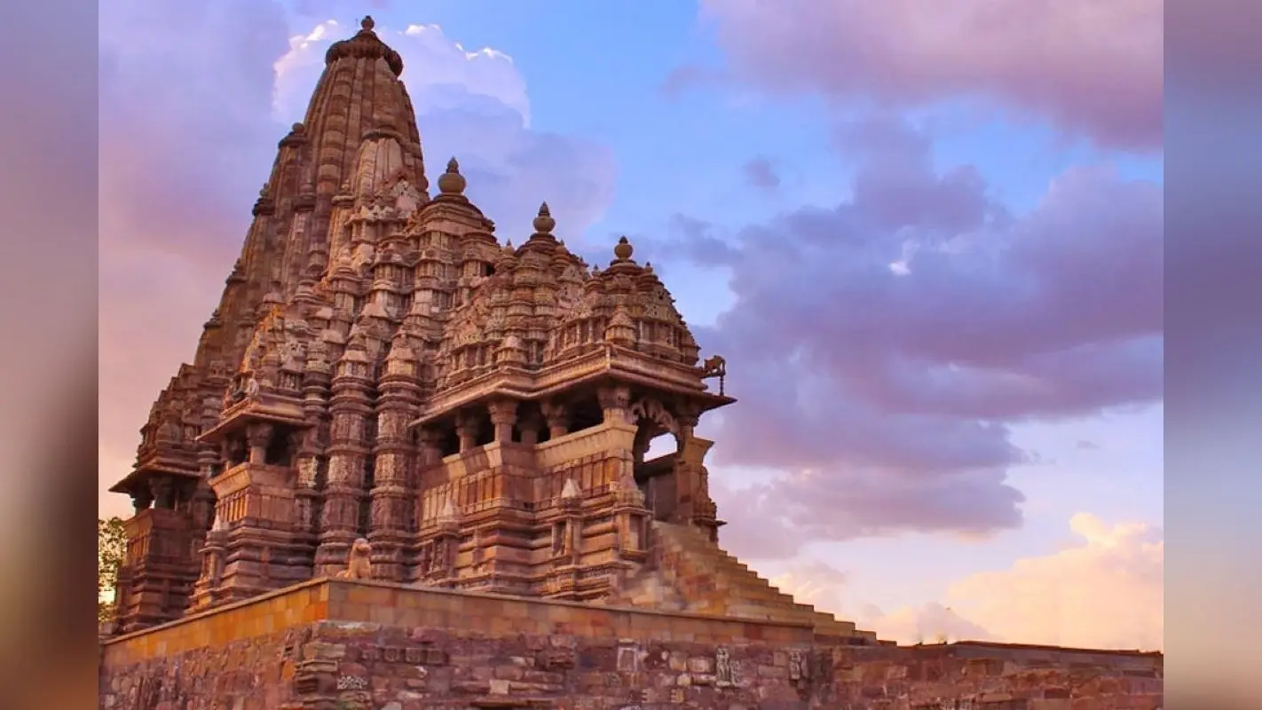 MP Tourism:कंदारिया महादेव मंदिर है खजूराहों का सबसे प्रसिद्ध शैव मंदिर
