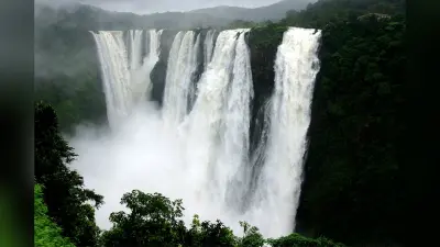 Karnataka Tourism:भारत का सबसे ऊंचा जलप्रपात, कुंचिकल जलप्रपात न केवल ऊंचाई बल्कि इन कारणों से भी है महत्वपूर्ण