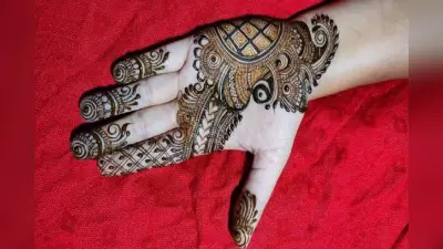 Last Min Mehndi Design: 10 मिनट में लगाएं मेहंदी, यहां है लेटेस्ट मेहंदी डिजाइन