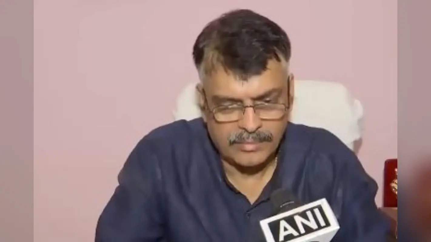 Jharkhand Politics : फ्लोर टेस्ट से पहले सीएम आवास में गठबंधन के विधायकों की अहम बैठक