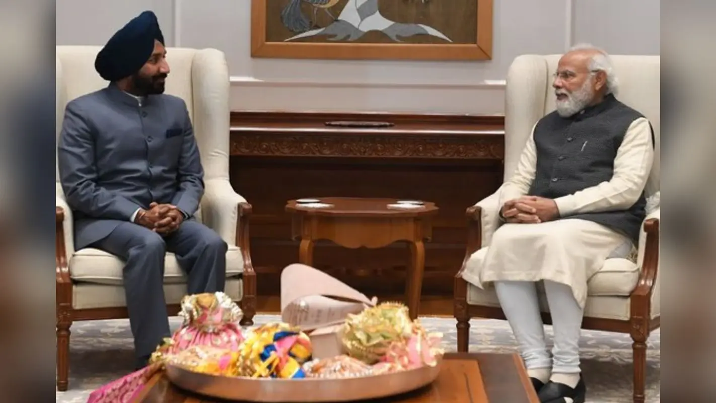 BJP में शामिल हुए राज्यसभा के ये सांसद, राष्ट्रपति ने किया था मनोनीत