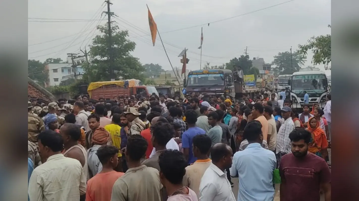 Road Accident In Ranchi: रांची के कांके में तेज रफ्तार बाइक राइडर्स ने ली युवक की जान, रांची-पतरातू सड़क छह घंटे जाम
