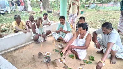 ग्रामीणों ने आषाढ़ी पूजा कर अच्छी बारिश व फसल के लिए देवी-देवताओं से की प्रार्थना