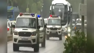 मुंबई रवाना हुई टीम इंडिया, शाम में सड़क पर मनेगा जश्न
