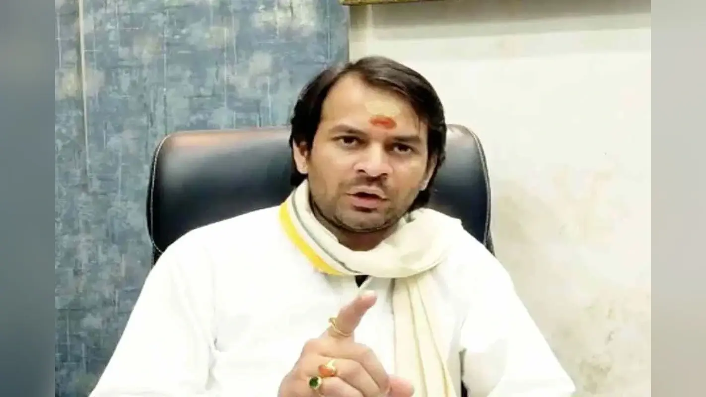 लालू-राबड़ी के बाद तेजप्रताप ने सरकार को घेरा: कहा- अपराधी खुलेआम घूम रहें, मुख्यमंत्री को इस्तीफा दे देना चाहिए…