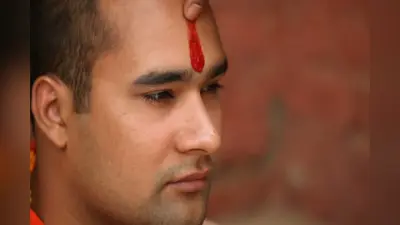 Forehead Tilak : माथे पर तिलक लगाने से क्या होता है, जानिए इसके पीछे की कहानी