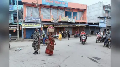 हजारीबाग के बड़कागांव में निषेधाज्ञा लागू होने के बाद पसरा सन्नाटा, दुकानें बंद, लोगों को हो रही परेशानी