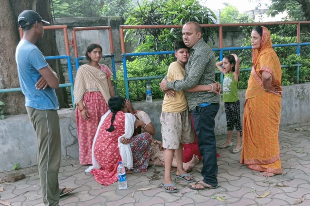 Bokaro Suicide: ‘मां-पापा माफ करना, जिसे बहुत प्यार किया, उसी ने धोखा दे दिया’ कहकर फंदे से झूल गयी 12वीं की छात्रा