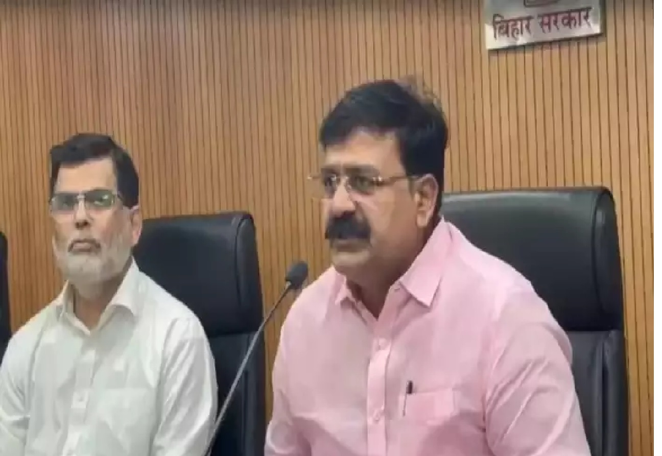 Bihar News: नीतीश के मंत्री का बड़ा ऐलान, अल्पसंख्यक आवासीय विद्यालय को लेकर कही ये बात…