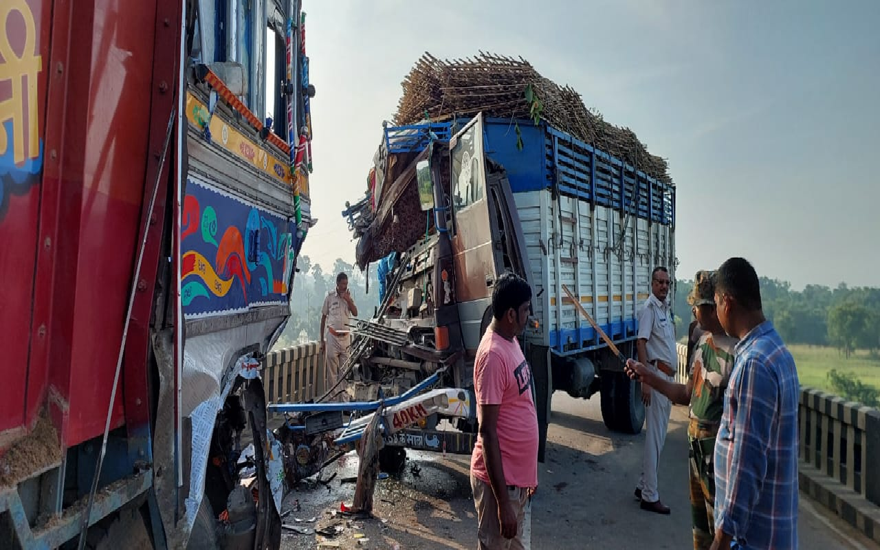 Bihar News: लखीसराय में दो ट्रकों की टक्कर में चालक की मौत, NH-80 पर लगा महाजाम