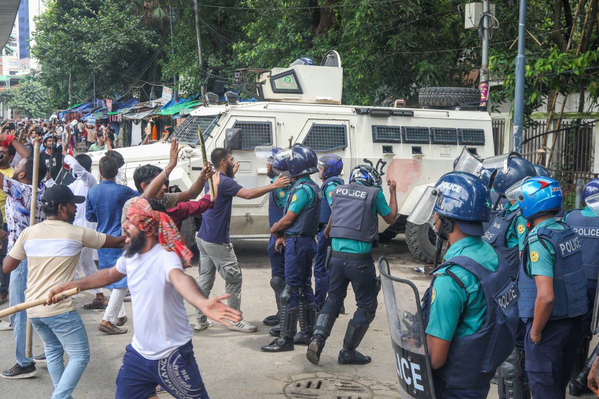 Bangladesh Protests: बांग्लादेश में हिंदुओं को कितनी बार बनाया गया निशाना? आंकड़ों पर डालें एक नजर