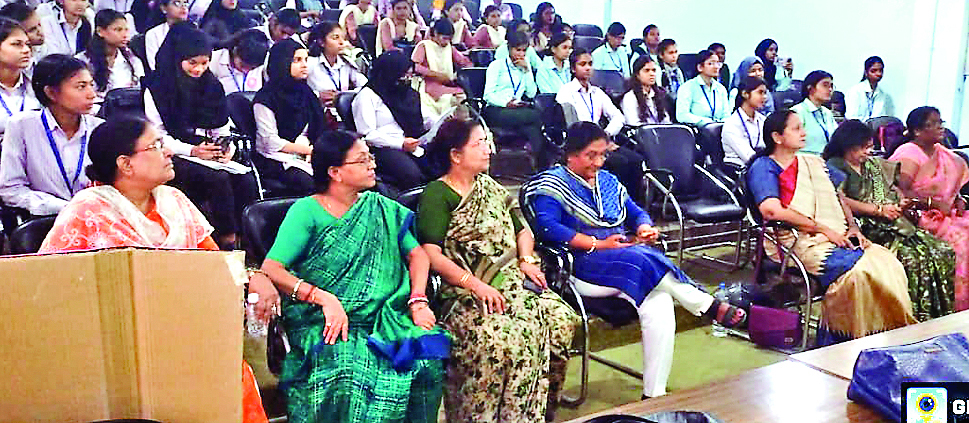 Ranchi Women”s College : स्तनपान लाभदायक, छात्राएं करें जागरूक : डॉ सुप्रिया