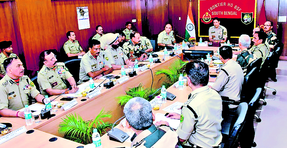 सुरक्षा को लेकर केंद्र व राज्य के अधिकारियों ने की बैठक