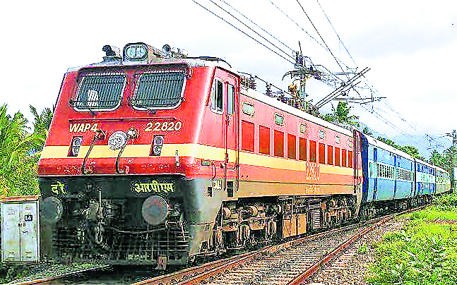 डीआरएम आद्रा को बर्नपुर स्टेशन में ट्रेनों के ठहराव के लिए भेजा ई-मेल
