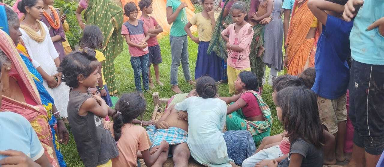 विद्युत स्पर्शाघात से पुत्र की मौत, पिता घायल