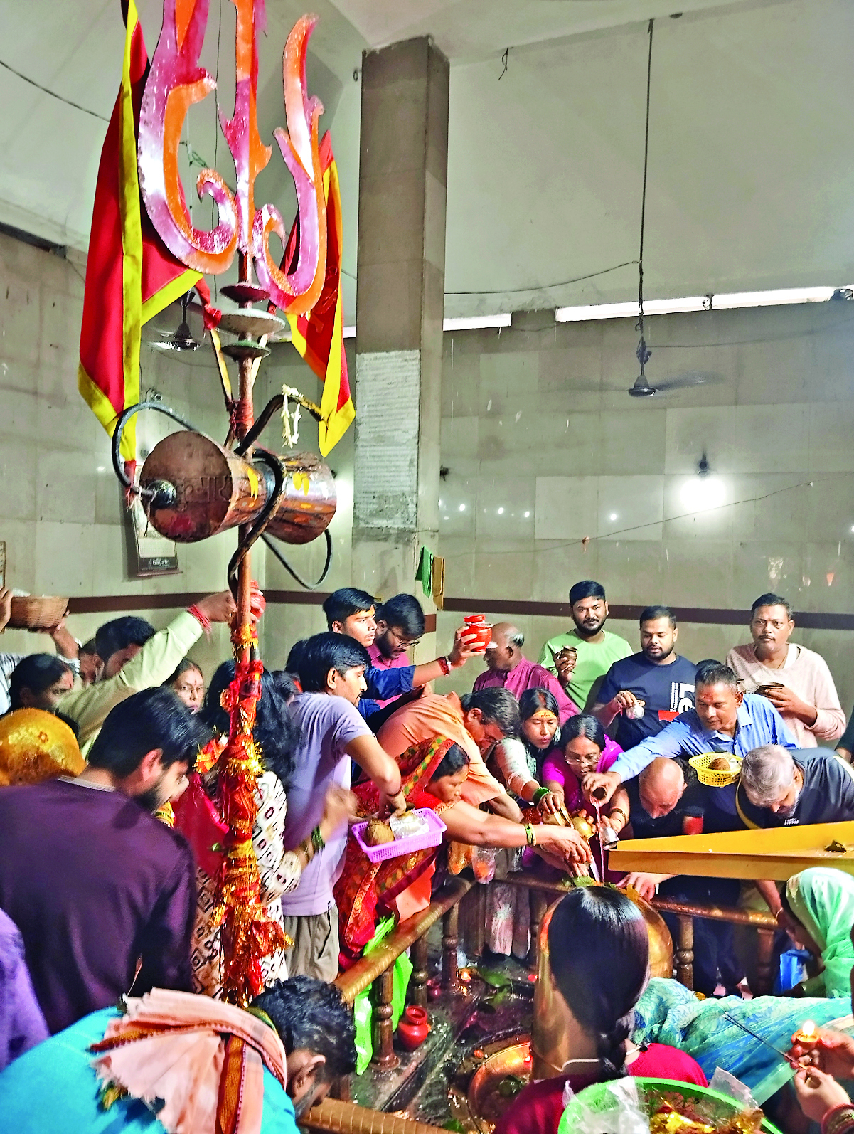 Pahari Mandir Ranchi : नाग पंचमी पर मंदिरों में जुटी भीड़, दूध और लावा अर्पित किये