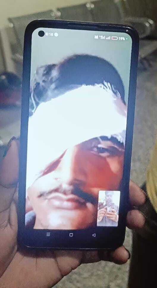 बाइक चोरी में छह गिरफ्तार, एक की आंख फोड़ने का आरोप, बैंकमोड़ पुलिस का इनकार