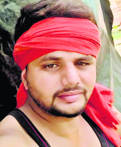 किशनगंज में हुए सड़क हादसे में पोखरेड़ा के ट्रक चालक की गयी जान