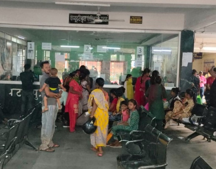 एसएनएमएमसीएच में काम पर लौटे जूनियर डॉक्टर, ओपीडी शुरू