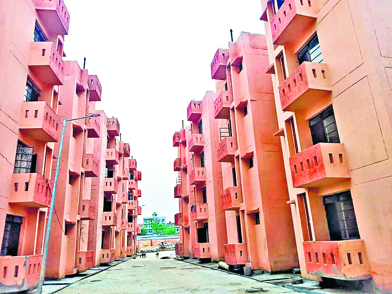 Ranchi news : इस्लाम नगर में 291 फ्लैट बनकर तैयार, सितंबर में शिफ्ट होंगे लाभुक