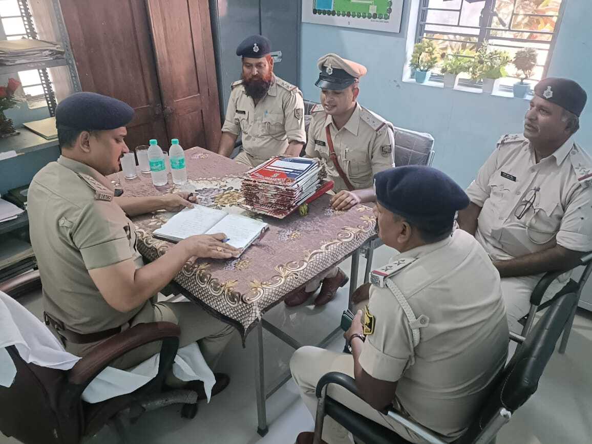 एसडीपीओ टू ने पाठामारी थाना का किया निरीक्षण