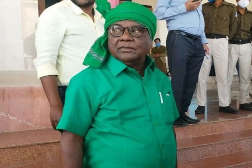 lobin hembrom joins bjp