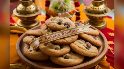Raksha Bandhan Recipe: छोटे भाई को खुश कीजिए उसके फेवरेट चॉकलेट कुकीज के साथ, जाने बनाने की विधि